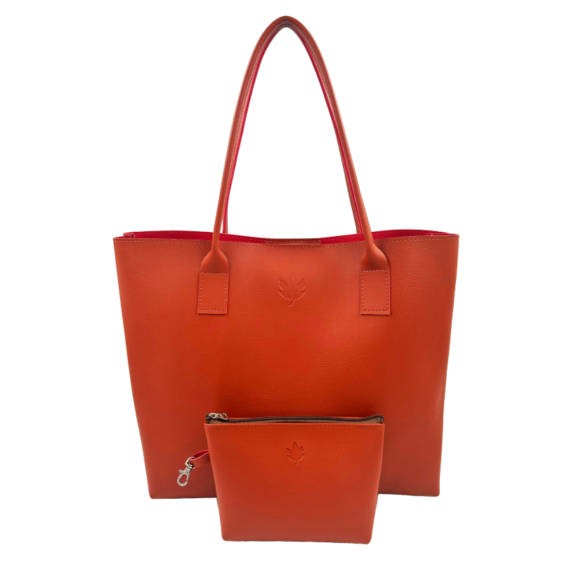 Bolsa de Couro Sintético com Necessaire